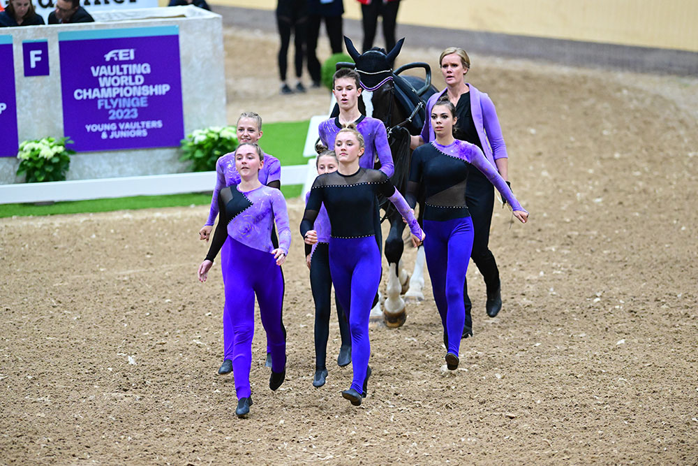 Vauiting Leaping Levels: Canadian Junior Vaulting Team competing in the World ...
